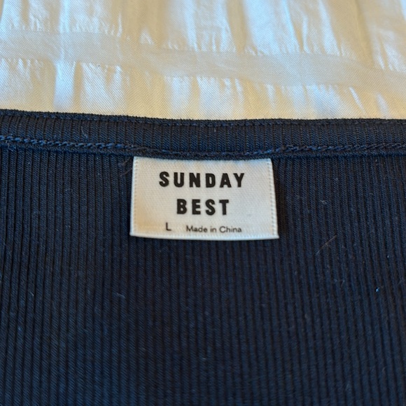 Aritzia Sunday Best Hank Longsleeve - Black Size L - Picture 3 of 5